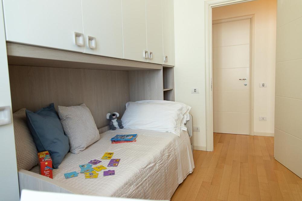 Zara D'Amare A Pesaro 10 Metri Dalla Spiaggia By Yohome Εξωτερικό φωτογραφία