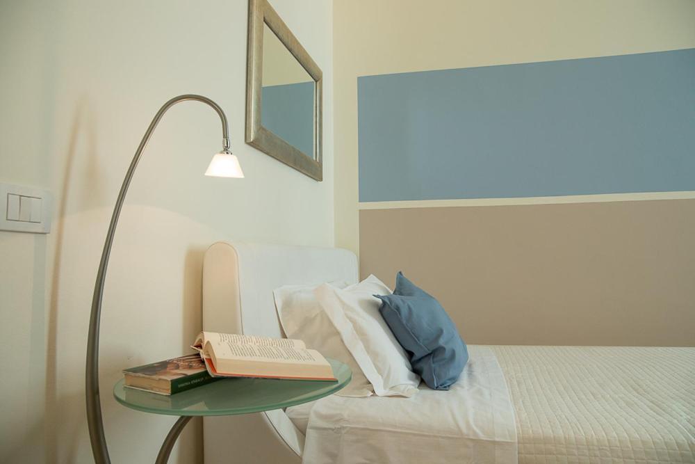 Zara D'Amare A Pesaro 10 Metri Dalla Spiaggia By Yohome Εξωτερικό φωτογραφία