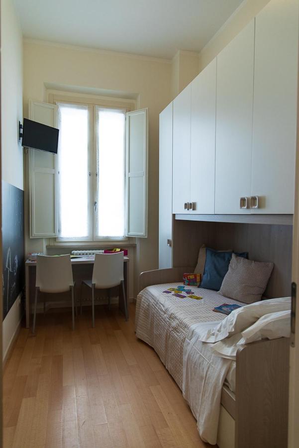 Zara D'Amare A Pesaro 10 Metri Dalla Spiaggia By Yohome Εξωτερικό φωτογραφία