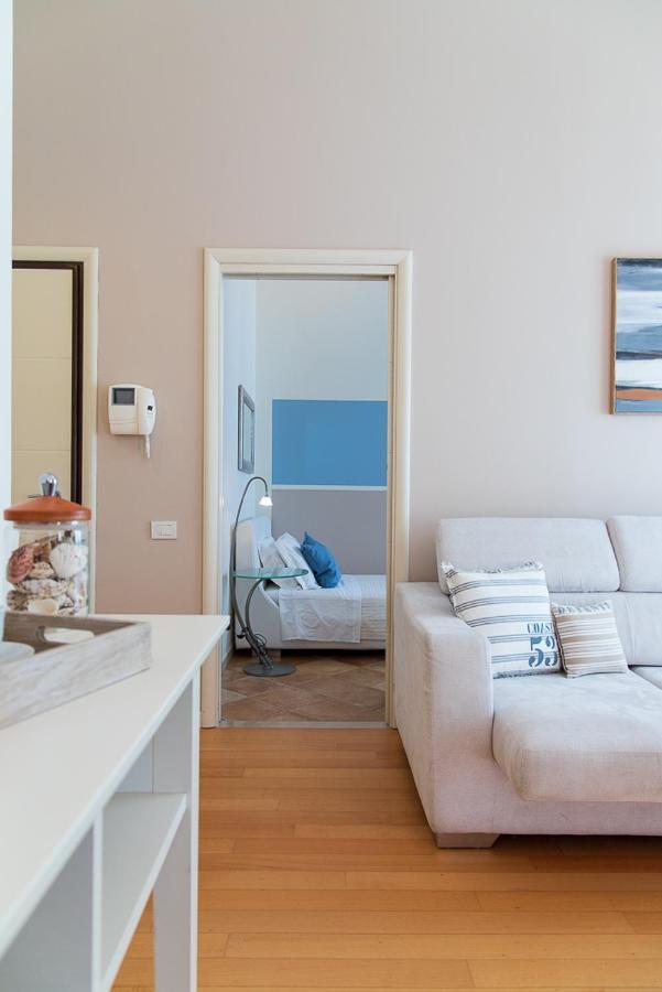 Zara D'Amare A Pesaro 10 Metri Dalla Spiaggia By Yohome Εξωτερικό φωτογραφία
